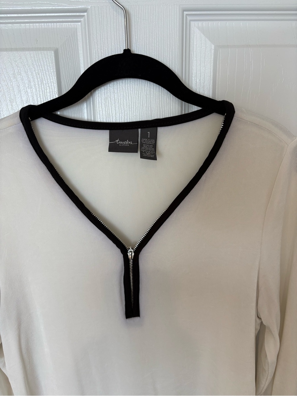 Seidensticker Cream V-Neck Blouse with Black Trim - Picture 2 of 4